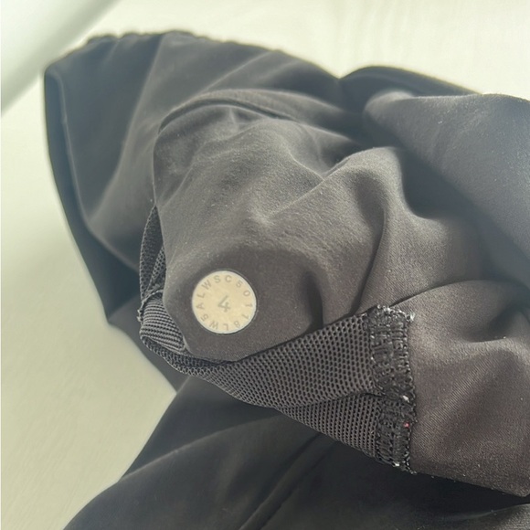 Lululemon On the Fly Luxtreme - Picture 4 of 4